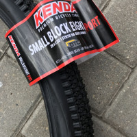 Покрышка Kenda 26''x2.35, K-1047, ''SMALL BLOCK EIGHT'', DTC (Stick-E+L3RPRO), Корд, 60 TPI.
