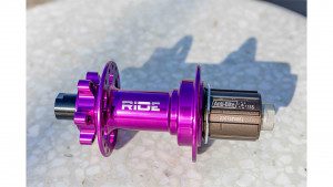 Втулка задняя RIDE Enduro 32h 12x142 мм Anti Bite Purple